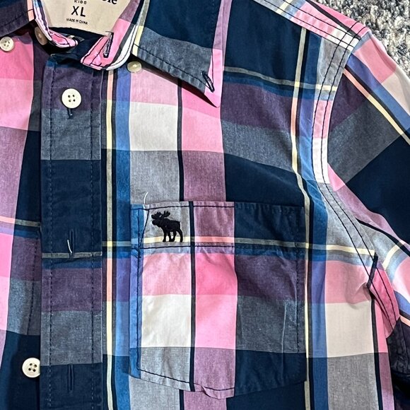 Abercrombie & Fitch long sleeve button up - Picture 2 of 5